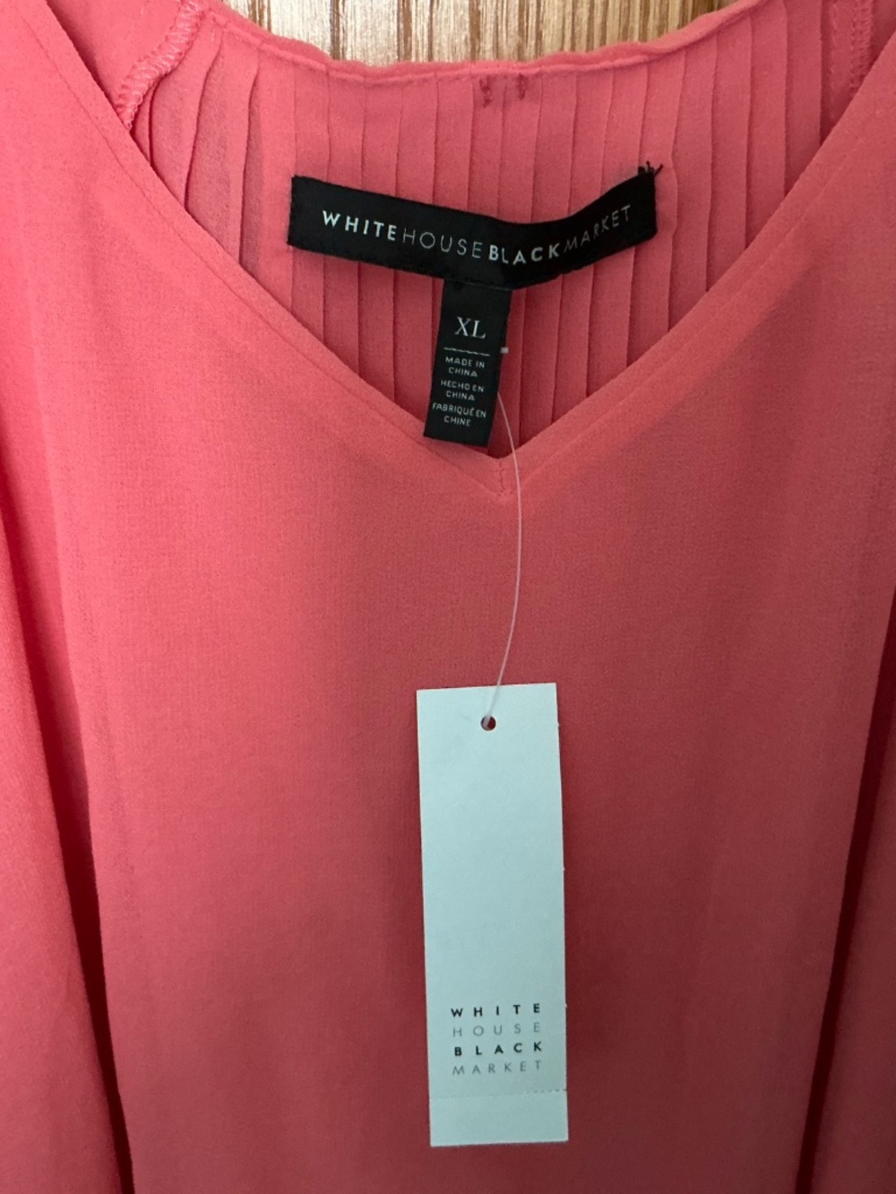 White House Black Market Women's Top Blouse New Size XL - Picture 6 of 6